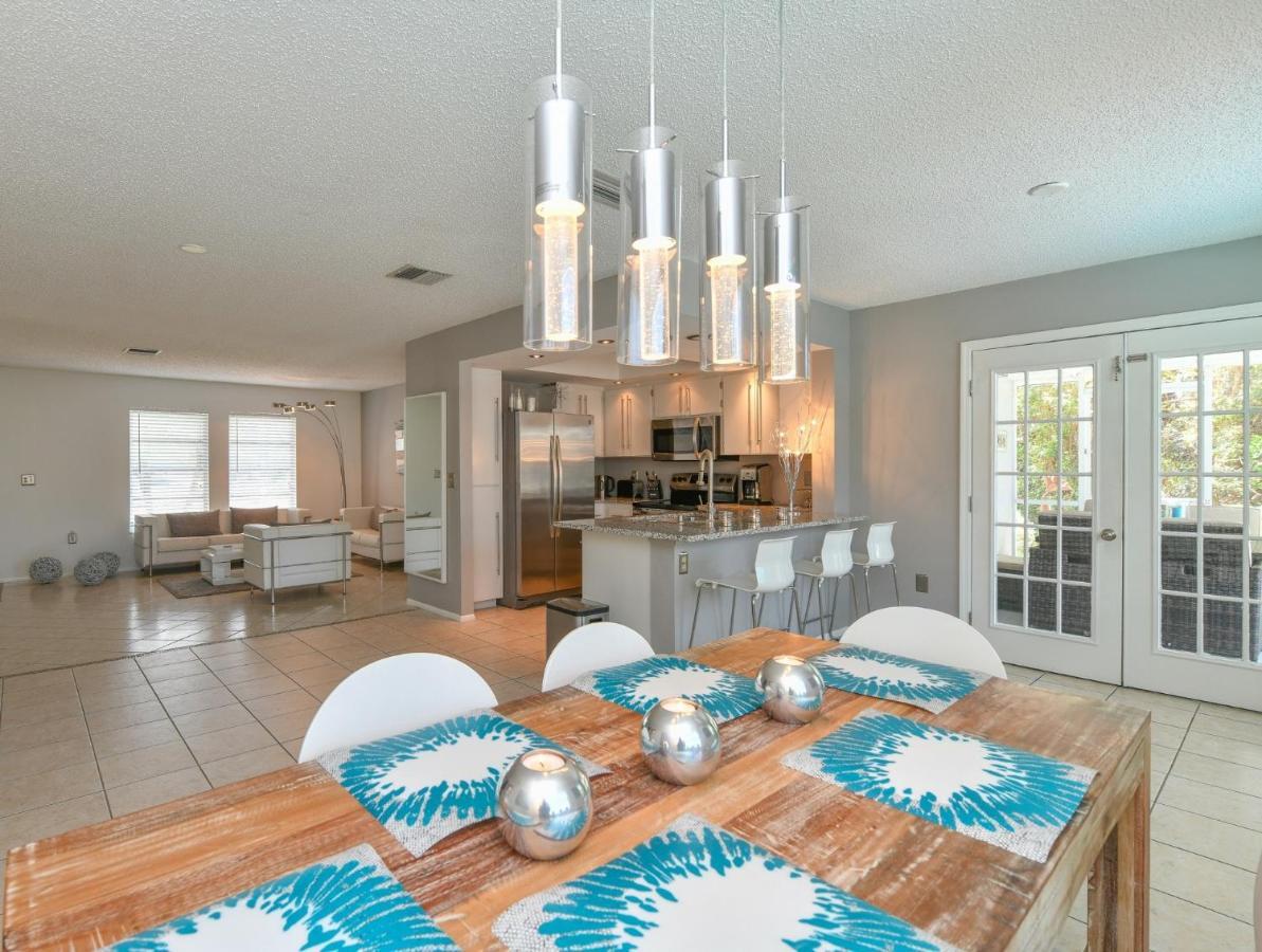 Contemporary Cozy Pool Villa II - Pool & Nearby Beach Venice Luaran gambar